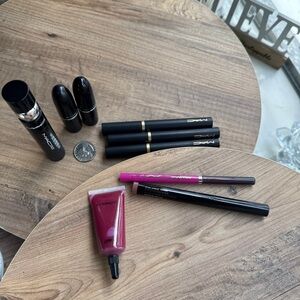 Bundle of 9 MAC  products ( eyes and lips )